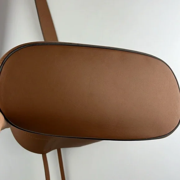 Michael Kors Collection Brown Leather Handbag Crossbody Medium Sz W Dust bag - Picture 4 of 7